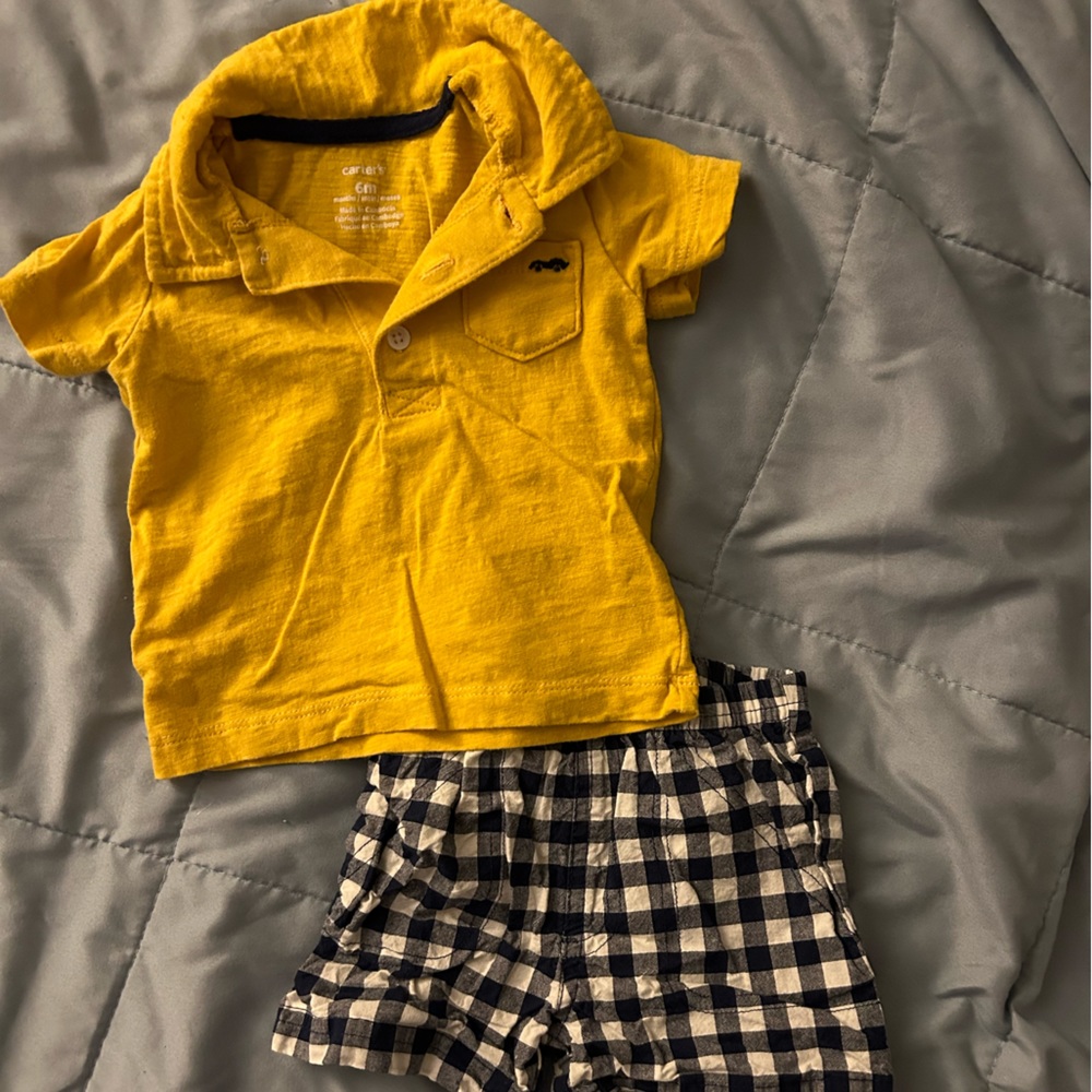 Carters 6 months short set